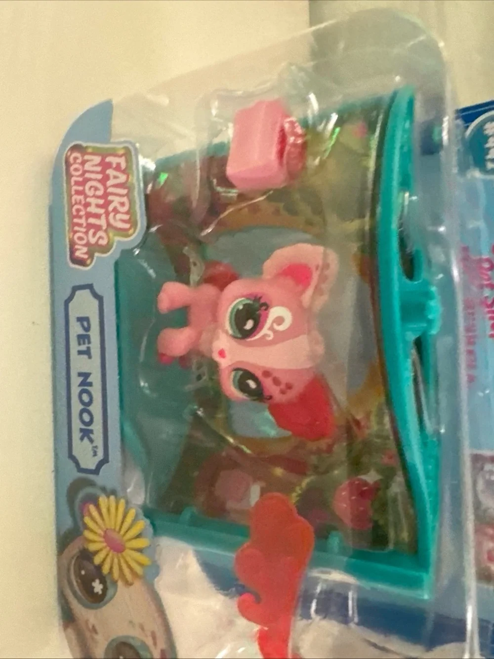 Littlest Pet Shop Pink & Teal Fairy Nights Pet Nook Playset